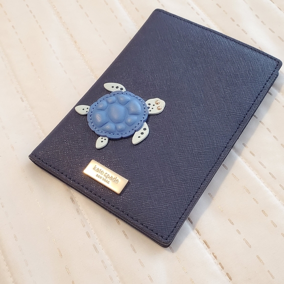 Kate Spade Turtle Under the Sea Passport - Picture 5 of 11